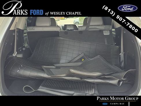 Used 2022 Toyota Highlander XLE FWD image 8
