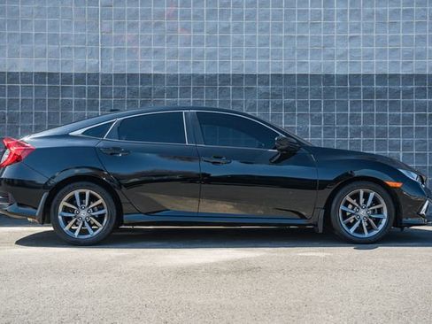 Used 2021 Honda Civic EX image 4