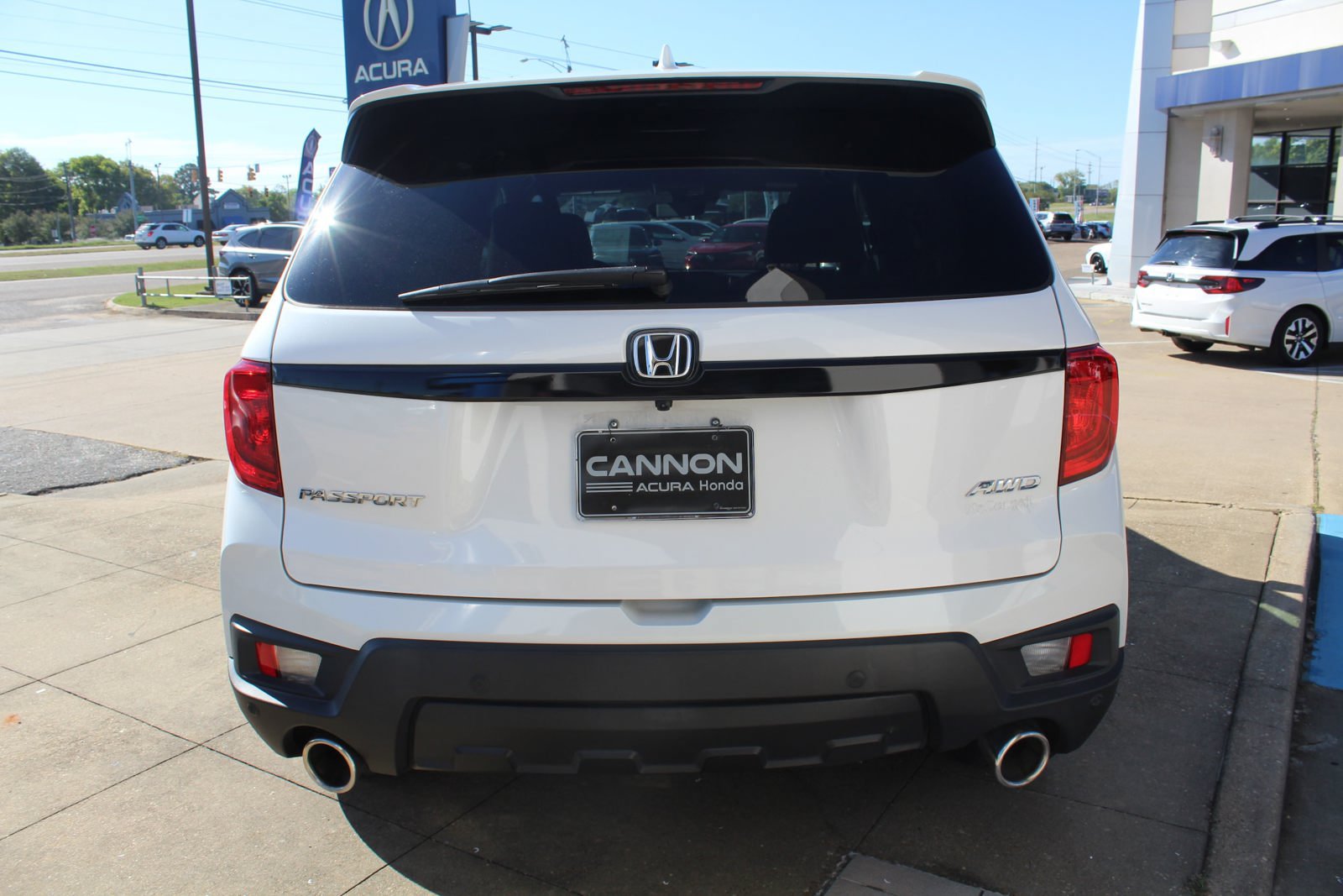 Used 2024 Honda Passport EX-L image 6