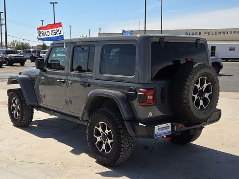 Used 2022 Jeep Wrangler Unlimited Rubicon w/ LED Lighting Group AWD/4WD image 3