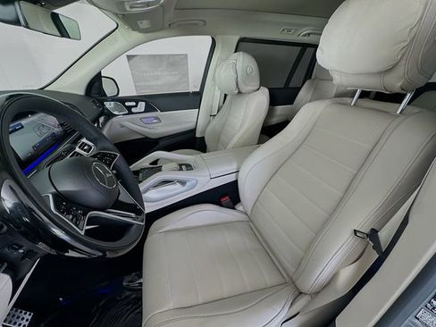 New 2026 Mercedes-Benz GLS 450 4MATIC image 21