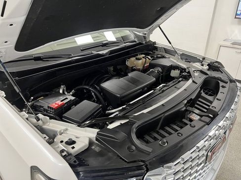 Used 2023 GMC Yukon XL Denali image 68