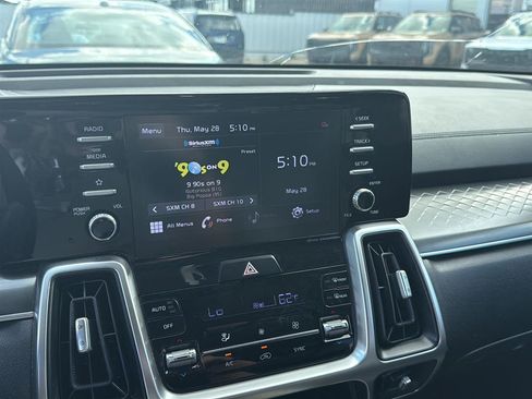 Used 2021 Kia Sorento S w/ Panoramic Sunroof Package FWD image 5