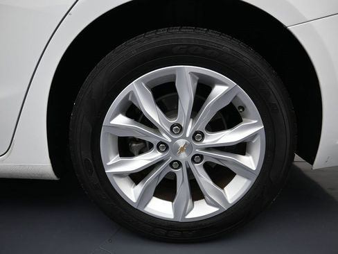 Certified 2023 Chevrolet Malibu LT image 9