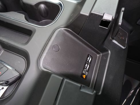 New 2026 GMC Sierra 1500 Elevation w/ Elevation Premium Package AWD/4WD image 22