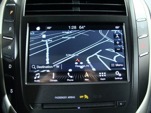 Used 2017 Lincoln MKC Reserve w/ Lincoln MKC Climate Package image 10