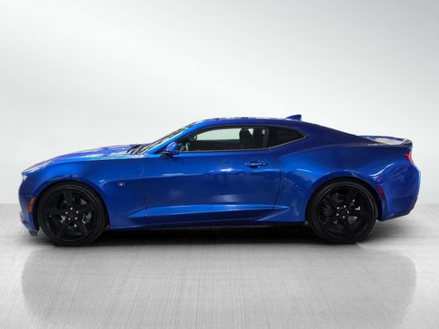 Used 2017 Chevrolet Camaro LT w/ RS Package RWD image 4