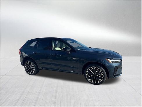 New 2026 Volvo XC60 T8 Ultra w/ Protection Package Premier AWD/4WD image 3