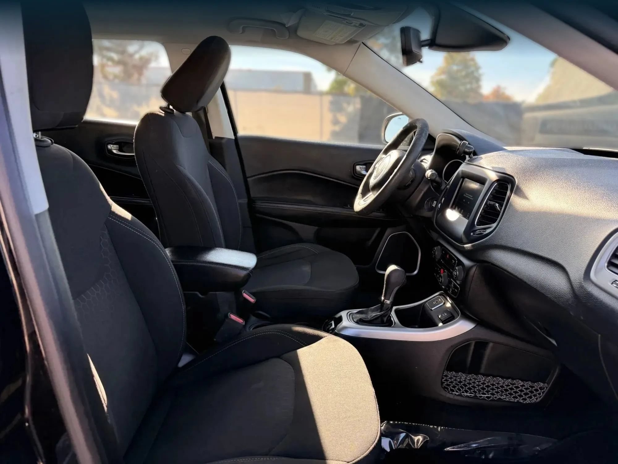 Used 2020 Jeep Compass Sport w/ Tech Group FWD image 18