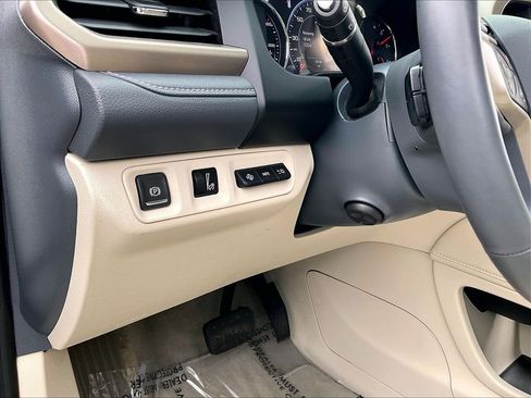 Used 2023 GMC Acadia Denali AWD/4WD image 26