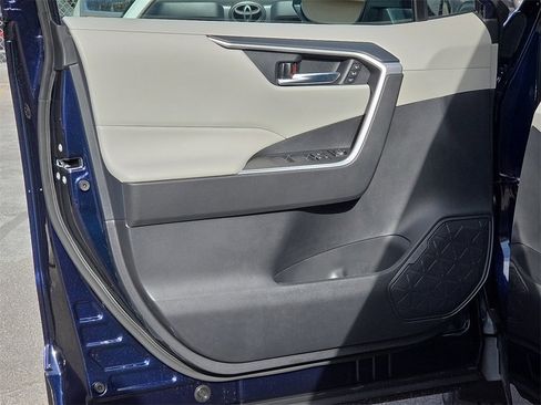 New 2025 Toyota RAV4 XLE Premium image 17