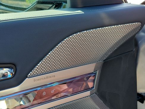 Certified 2025 BMW 740i 740i image 18