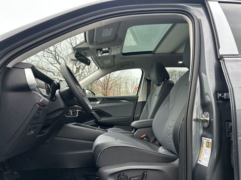 New 2026 Volkswagen Tiguan SE image 3