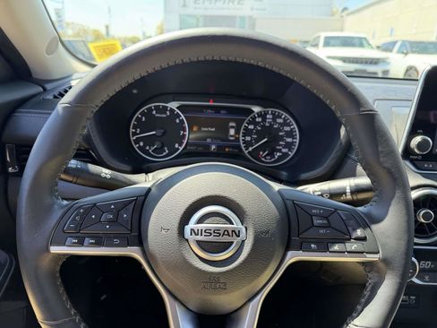 Used 2021 Nissan Sentra SV FWD image 37
