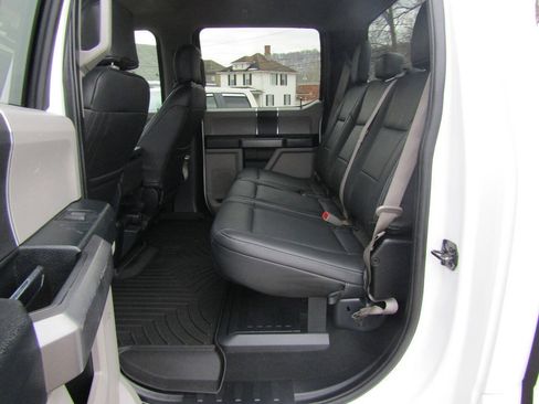 Used 2019 Ford F250 XLT w/ Snow Plow Prep Package AWD/4WD image 6