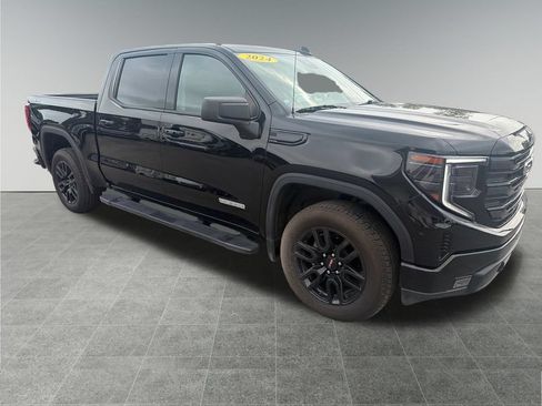 Used 2024 GMC Sierra 1500 Elevation AWD/4WD image 9