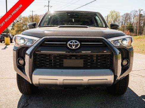 Certified 2024 Toyota 4Runner TRD Off-Road Premium w/ Off Road Premium Plus Package AWD/4WD image 2