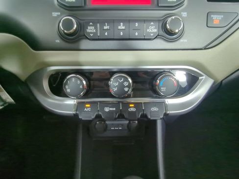 Used 2013 Kia Rio EX FWD image 23