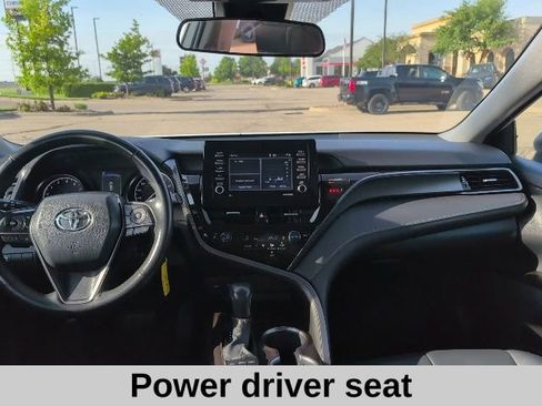 Used 2024 Toyota Camry SE FWD image 4