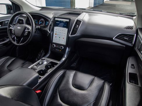 Used 2022 Ford Edge Titanium image 28