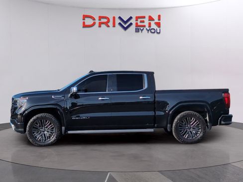 Used 2022 GMC Sierra 1500 Denali Ultimate AWD/4WD image 2