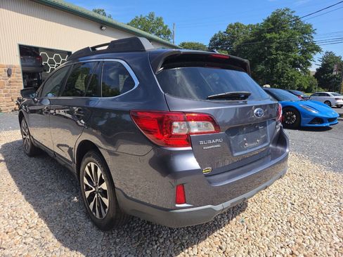 Used 2015 Subaru Outback 2.5i Limited AWD/4WD image 4