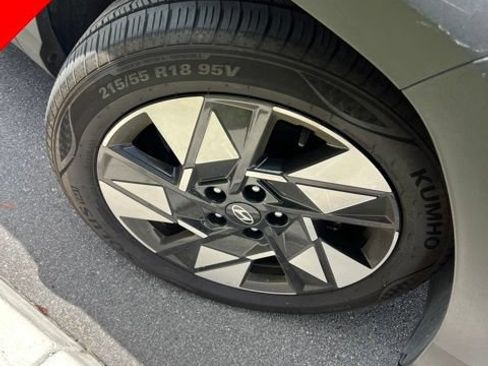Used 2025 Hyundai Kona SEL FWD image 10