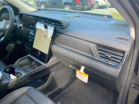 New 2026 GMC Terrain Denali w/ LPO, Floor Liner Package image 28