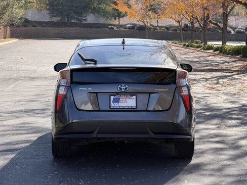 Used 2016 Toyota Prius Two image 5