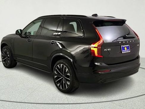 Used 2026 Volvo XC90 T8 Ultra w/ Protection Package AWD/4WD image 5