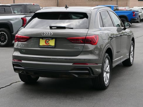 Used 2022 Audi Q3 2.0T Premium AWD/4WD image 3