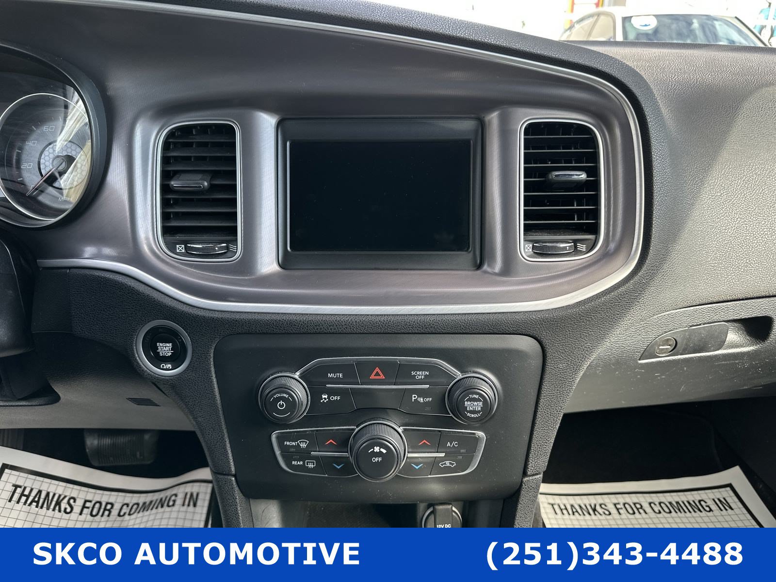 Used 2022 Dodge Charger SXT RWD image 16