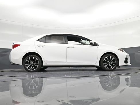 Used 2019 Toyota Corolla SE FWD image 29