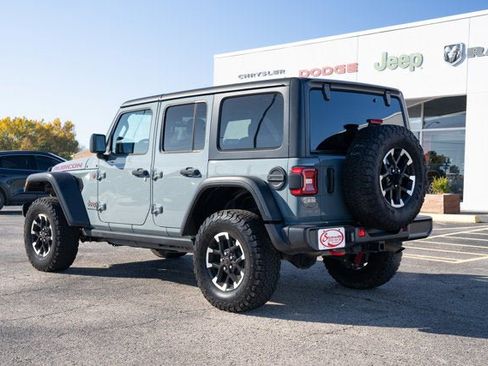 Certified 2025 Jeep Wrangler Unlimited Rubicon image 3