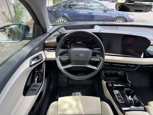Used 2025 Audi Q6 e-tron Premium Plus w/ Premium Plus AWD/4WD image 18