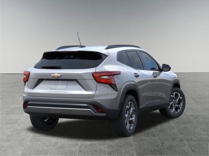 New 2026 Chevrolet Trax LT w/ Driver Confidence Package