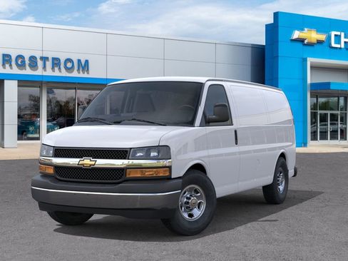 New 2026 Chevrolet Express 2500 w/ Driver Convenience Package RWD image 6