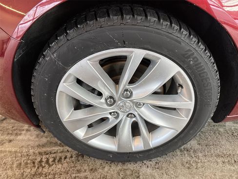 Used 2016 Buick Regal AWD image 19