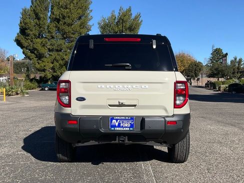 New 2025 Ford Bronco Sport Badlands image 5