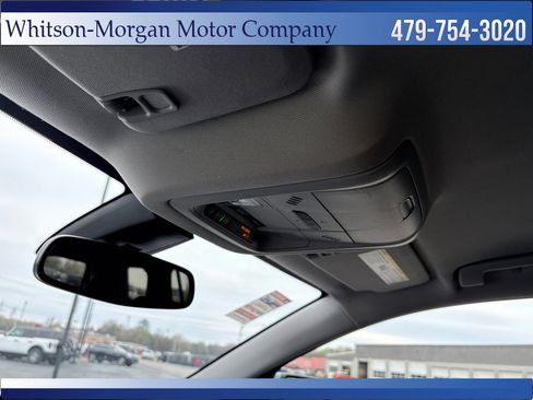 Used 2023 GMC Acadia SLT image 32