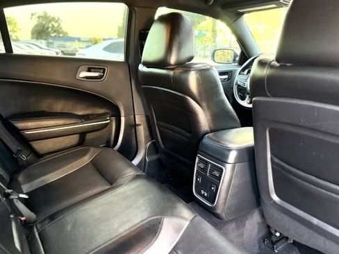 Used 2020 Dodge Charger SXT w/ Leather Interior Group RWD image 12
