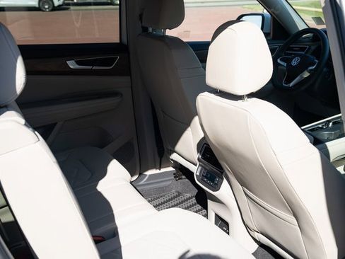 New 2026 Volkswagen Atlas SE image 37