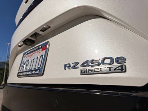 Certified 2023 Lexus RZ 450e Premium image 11
