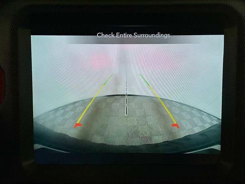 Used 2022 Jeep Wrangler Unlimited Rubicon w/ LED Lighting Group image 15