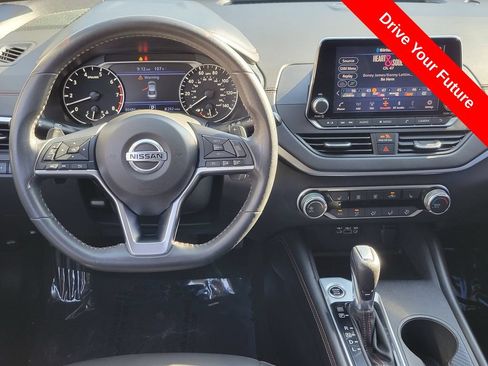 Used 2022 Nissan Altima 2.5 SR w/ Midnight Edition Package FWD image 6