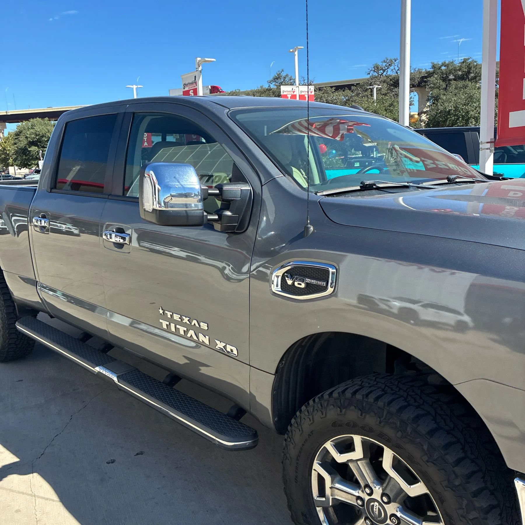 Used 2018 Nissan Titan SL w/ Texas Titan Edition AWD/4WD image 10