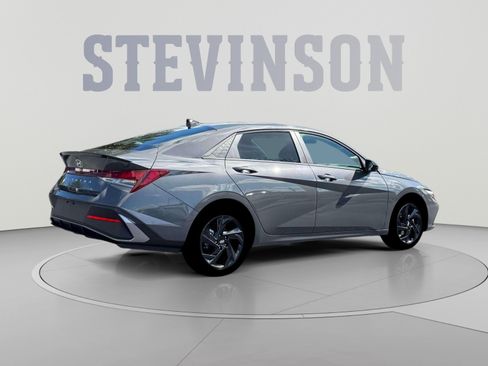 New 2026 Hyundai Elantra Sport FWD image 8
