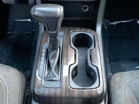 Used 2019 GMC Canyon SLE w/ Driver Alert Package image 14