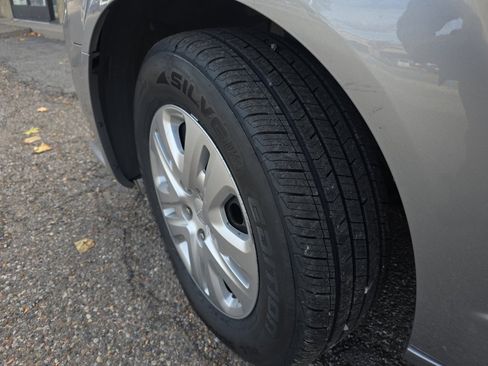 Used 2017 Dodge Grand Caravan SE w/ Power Window Group image 35