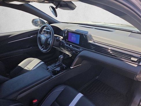 Used 2026 Toyota Camry SE AWD/4WD image 21
